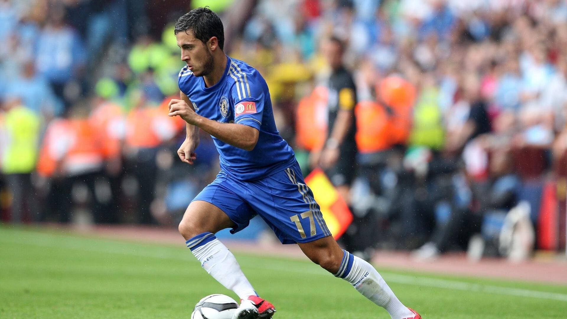 塞尔·拉恩:全黑队进攻中的快攻专家,每次带球突破都充满威胁