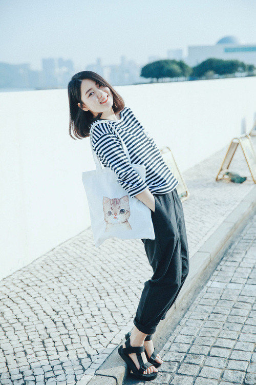 开云官方-跳水组合默契比利时夺得好成绩，各国跳水对比