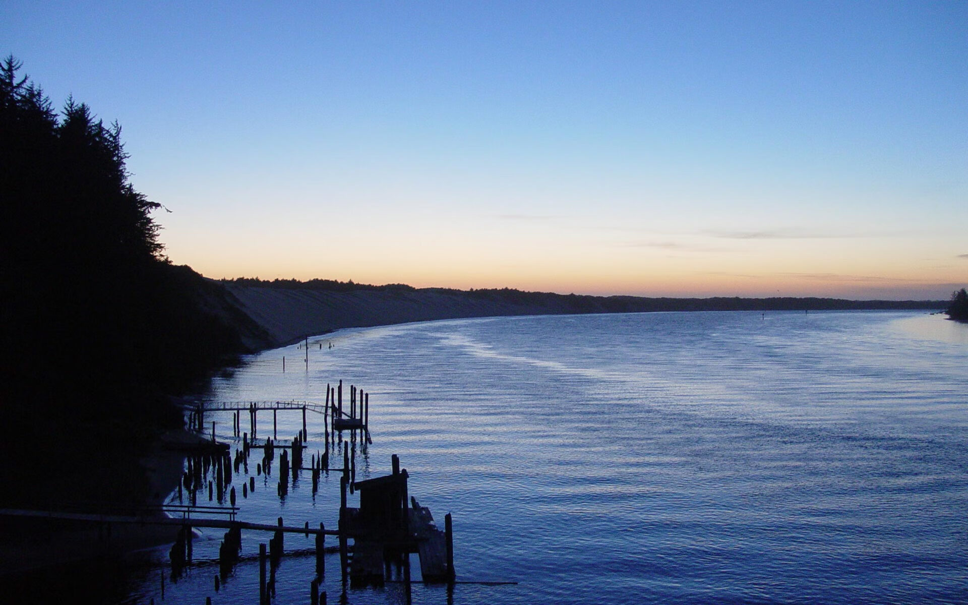 开云官方网站-马刺球员间展开战术知识答题比赛提升认知，马刺的口令是什么