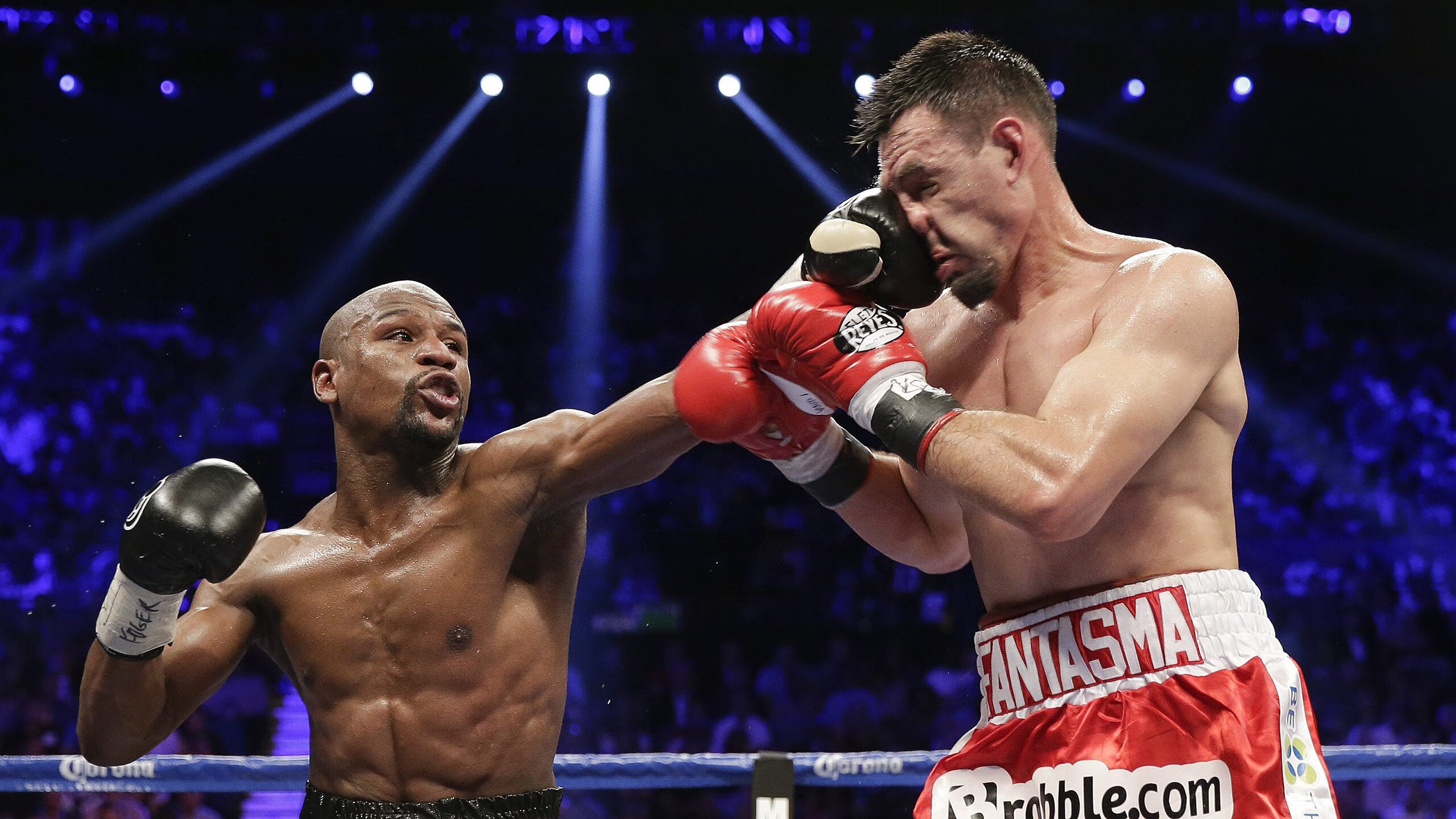 荒野行动“全民突击”线上线下联动总决赛火爆开启,刺激战场全军出击荒野行动